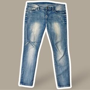 Blank NYC Medium Wash Mid-Rise Distressed Boyfriend Jeans Size 30